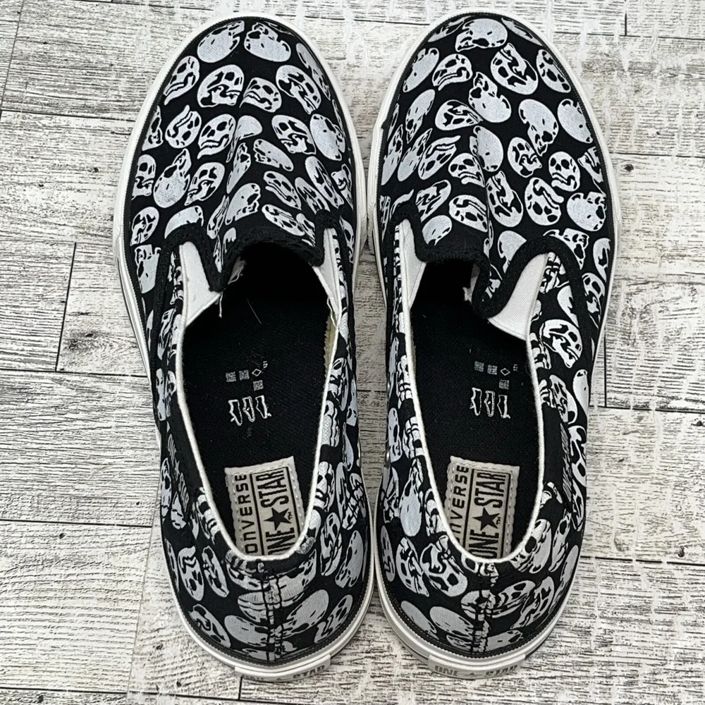 Converse One Star Youth Slip On Black White Skulls Sneakers Size 3.5‎